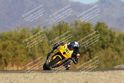 media/Mar-26-2022-CVMA (Sat) [[4461a8f564]]/Race 10 Amateur Supersport Open/